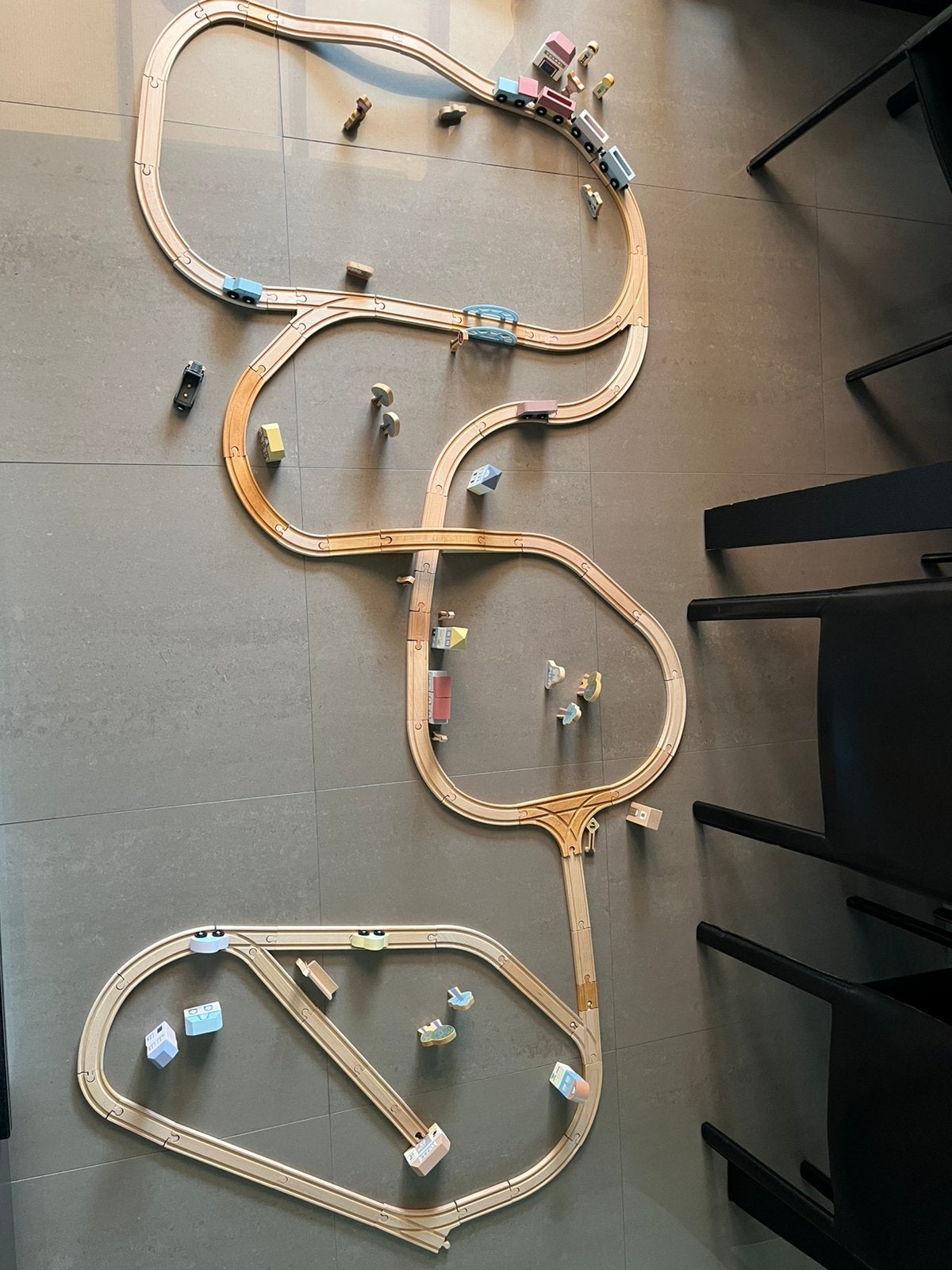 Trein 65treinsporen en leuke toebehorenen, Ophalen, Zo goed als nieuw