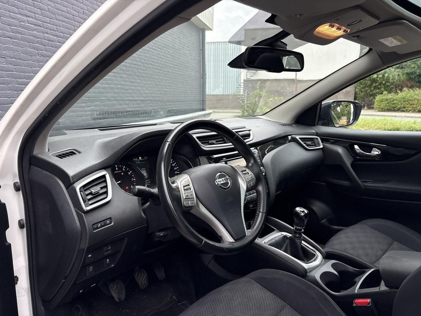 Nissan Qashqai 1.2 N-Connecta | Pano | appareil photo | Crui, Autos, Achat, 129 g/km, Entreprise, Boîte manuelle
