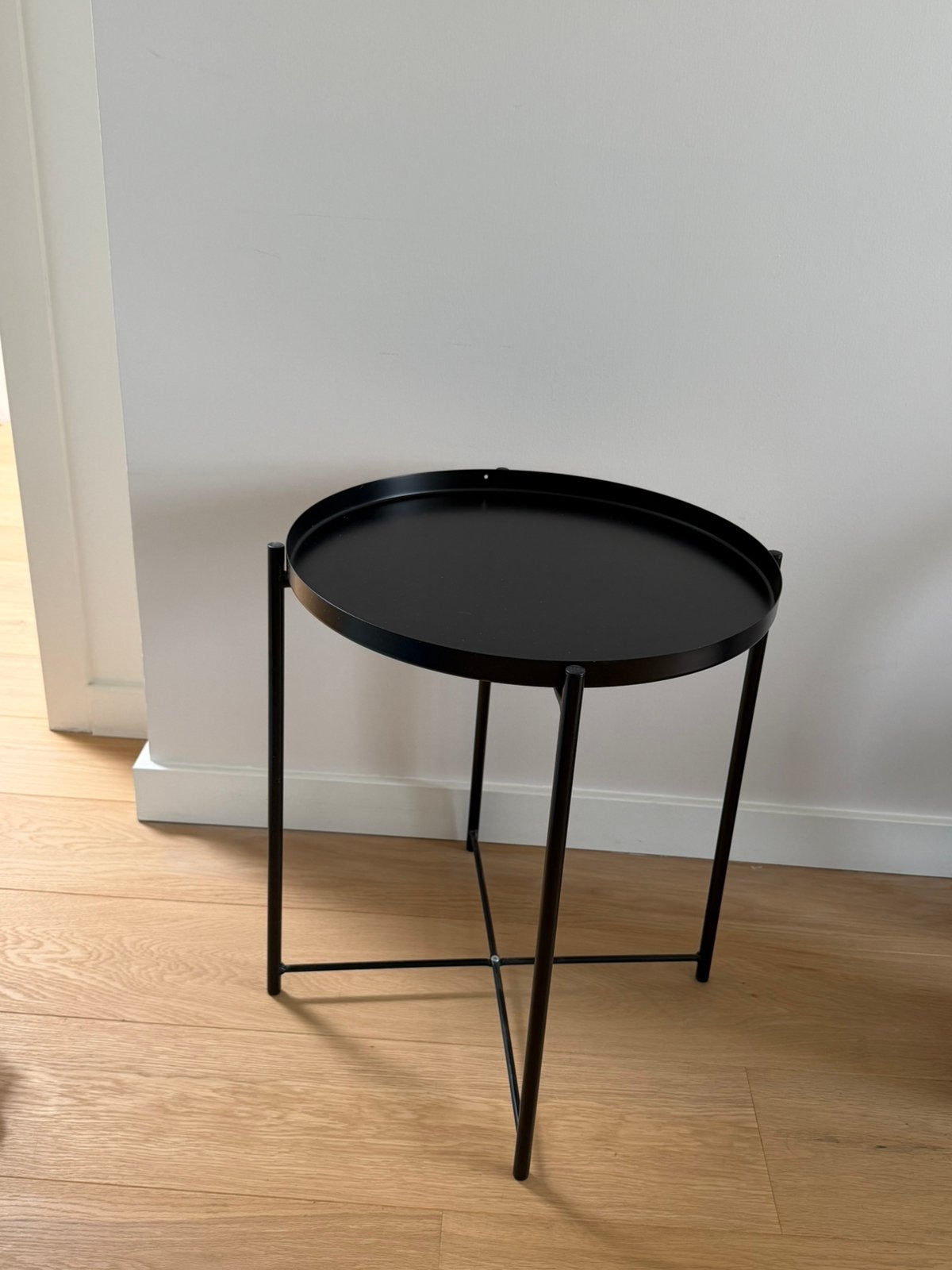 Ikea bijzettafeltje - zwart, Ophalen, Zo goed als nieuw, Rond