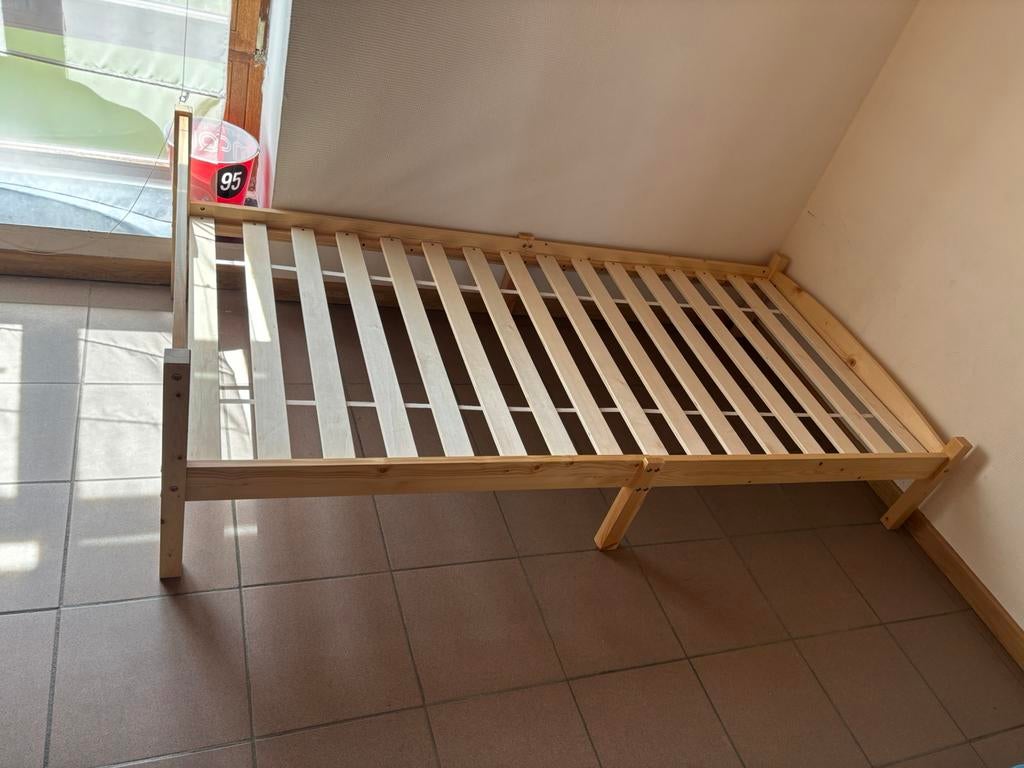 A vendre lit enfants, Enlèvement, Comme neuf