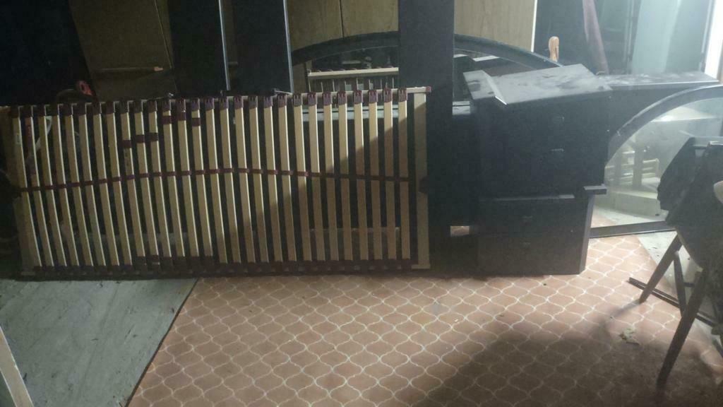 2 perso onsbed met lattenbodem, Ophalen, Gebruikt, Zwart, Tweepersoons