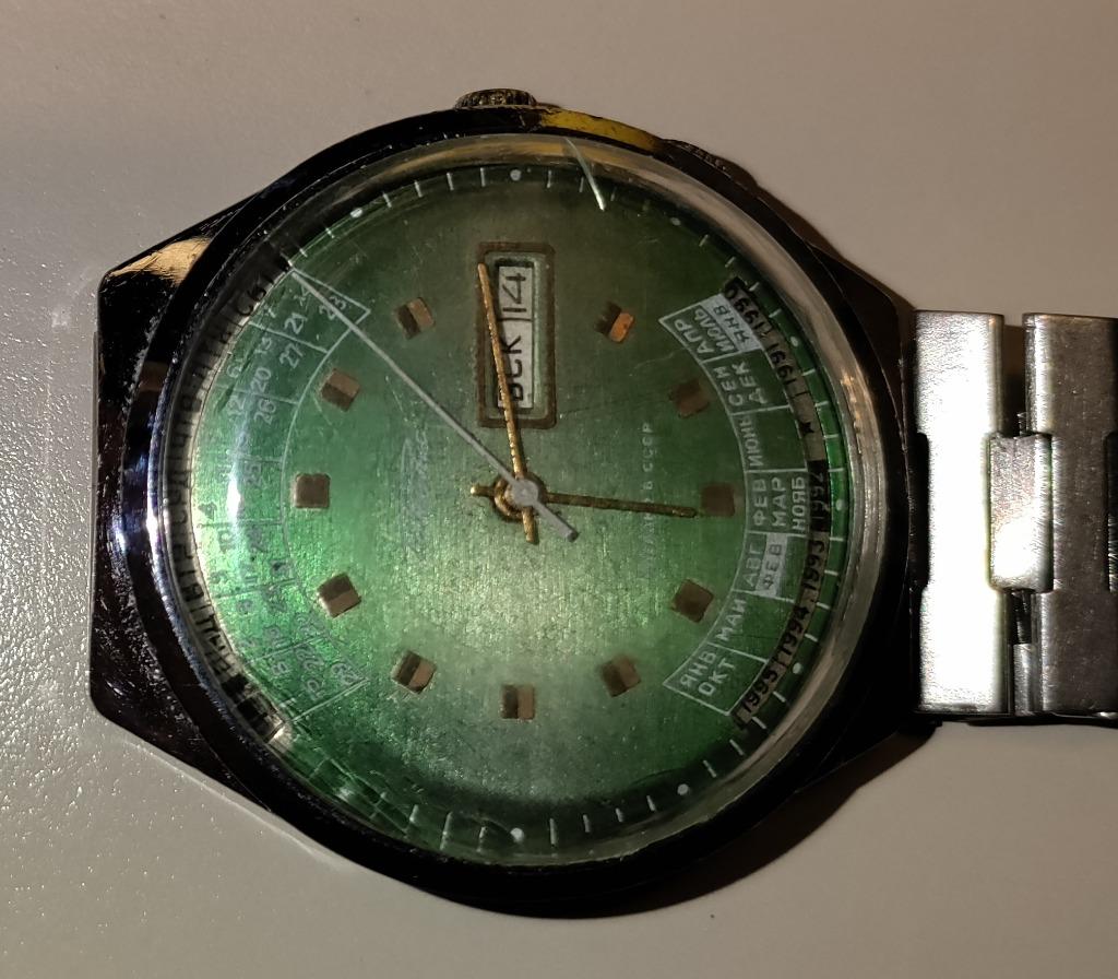 Montre mécanique Vintage Soviétiqe Raketa Perpetual Calendar, Bijoux, Sacs & Beauté, Montres | Hommes, Montre-bracelet, Autres marques