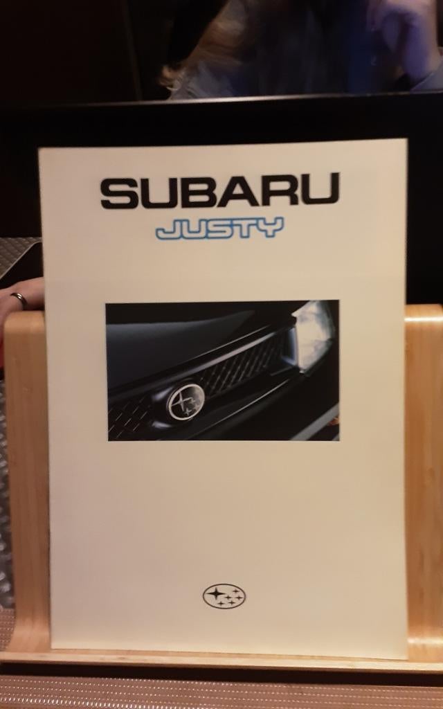 Subaru justy brochure, Ophalen of Verzenden, Zo goed als nieuw