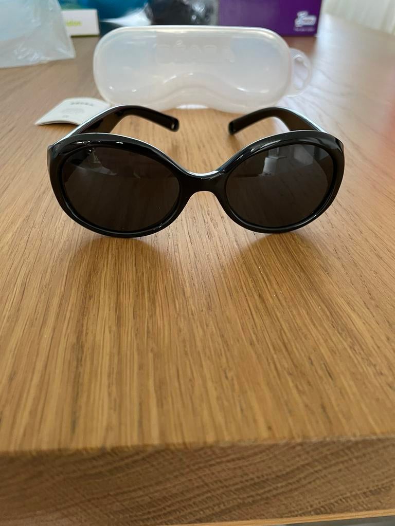 Lunettes de soleil Béaba pour enfants 12 cm de largeur, Enfants & Bébés, Enlèvement ou Envoi, Comme neuf