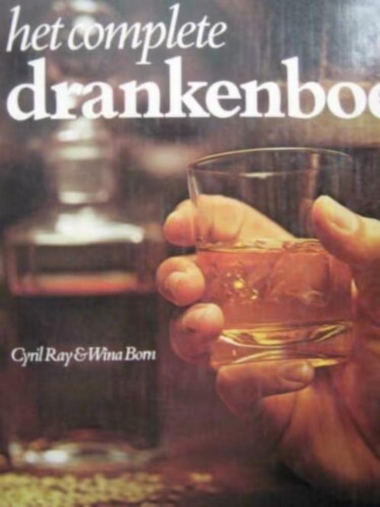 Het complete drankenboek / Cyril Ray & Wina Born, Boeken, Kookboeken, Ophalen of Verzenden, Zo goed als nieuw