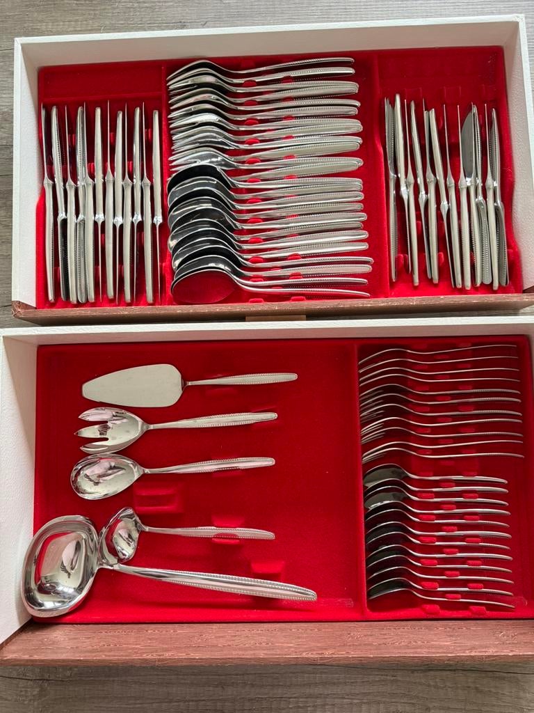 Service 12 couverts Stainless, Enlèvement, Comme neuf