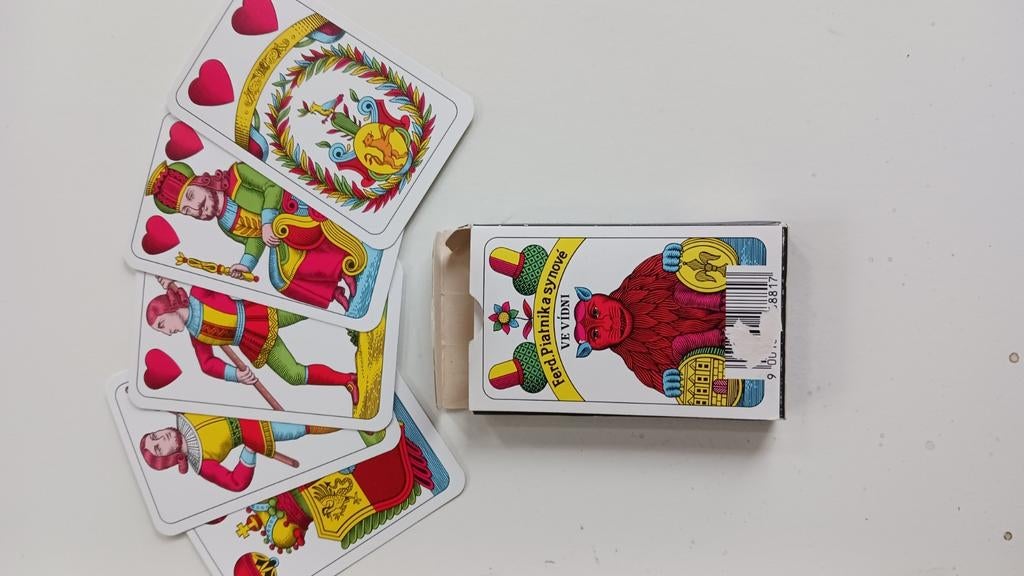 Lot de cartes à jouer uniques., Enlèvement, Comme neuf, Carte(s) à jouer