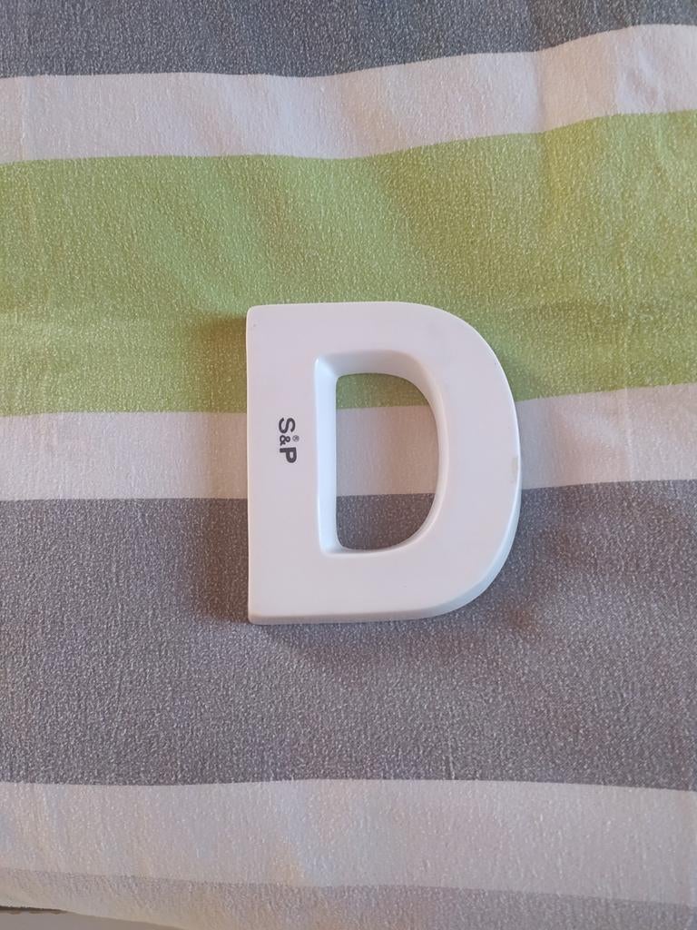 Letter D in steen S+P en Letter H in Hout, Antiek en Kunst, Ophalen