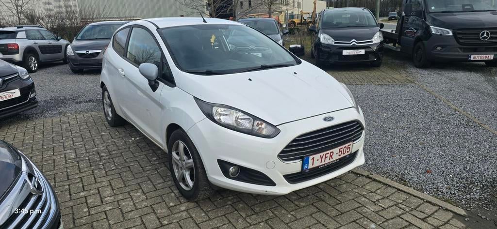 Ford Fiesta 1.2i benzine Euro5 model2014 GEKEURD VOOR VERK, Euro 5, 1242 cc, Wit, Bedrijf