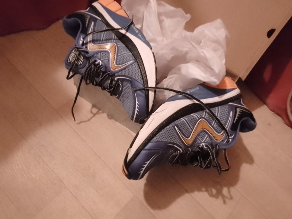 Wandelschoenen MBT sneakers MBT  speciaal model van zool, Ophalen of Verzenden, Nieuw