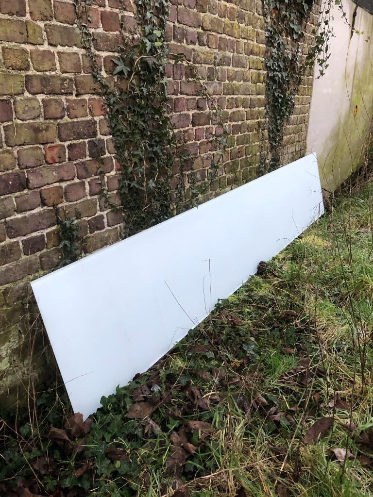 GRATIS OP TE HALEN lacobel wit glas 320x58 cm, Enlèvement, Utilisé, Panneau vitré