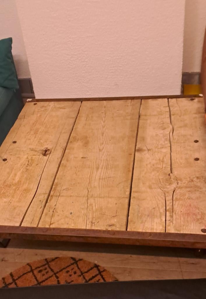 3 canapes 2 places et 1 table basse., Enlèvement, Bois