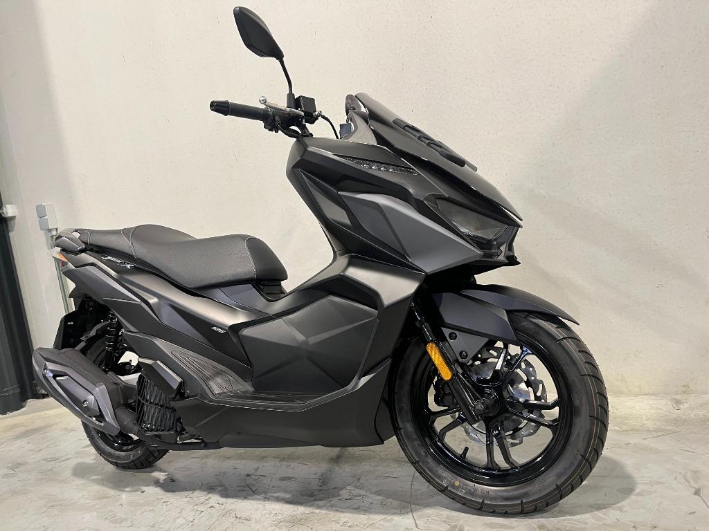 JET X 125cc NIEUW (UIT STOCK LEVERBAAR), Fietsen en Brommers, Scooters | SYM, Nieuw, Overige modellen, Benzine, Ophalen