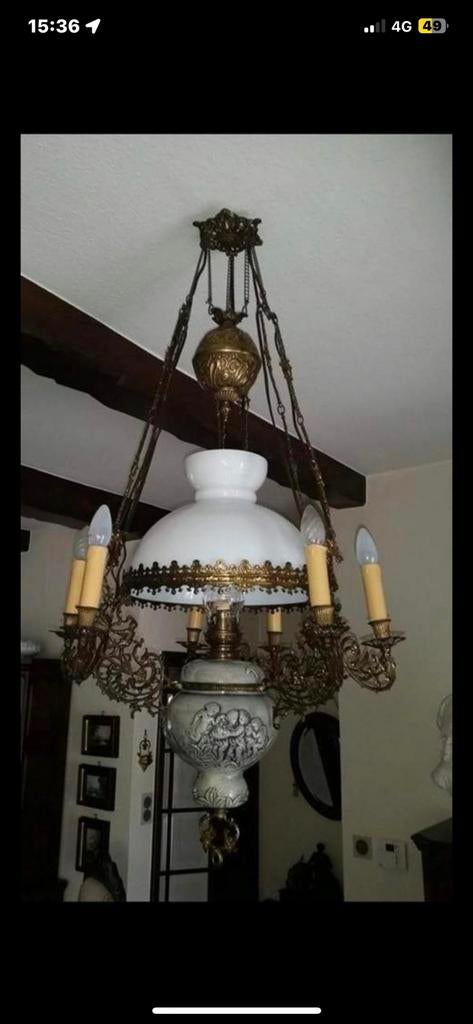 Ancien lustre très grand