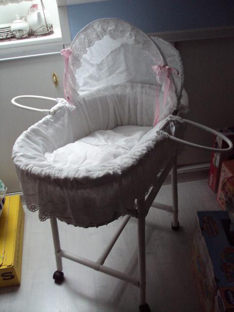 mooi rieten retro baby wiegje, Kinderen en Baby's, Ophalen, Zo goed als nieuw, Wieg