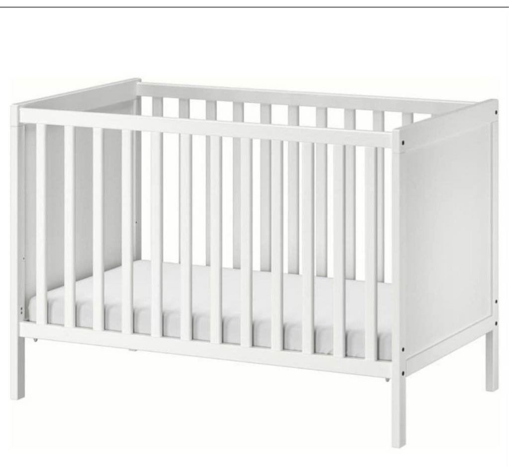 Babybed met matras en donsdeken, Kinderen en Baby's, Ophalen, Matras