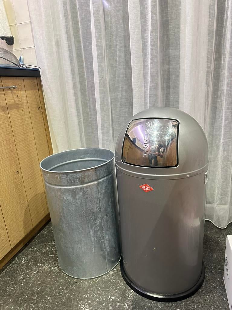 Wesco Pushboy 50L — Élégant, spacieux et durable, Maison & Meubles, Enlèvement, Comme neuf, Métal