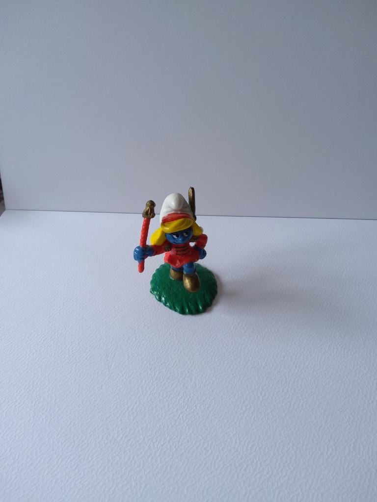 Cheerleader van McDonald's maakt reclame voor smurfin, Ophalen of Verzenden, Zo goed als nieuw, Smurfin, Poppetje, Figuurtje of Knuffel
