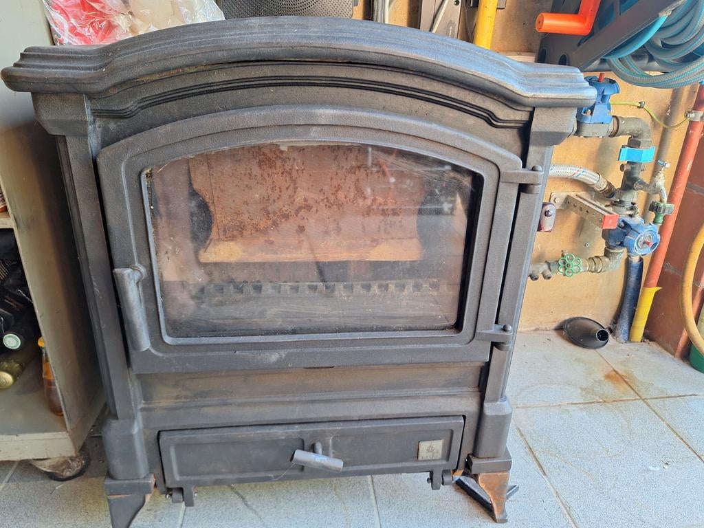 Hout en kolen kachel SURDIAC met kolengeiser, Ophalen, Zo goed als nieuw, Vrijstaand, Hout