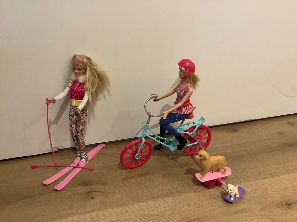 Barbie ski en Barbie met fiets, Ophalen, Gebruikt, Barbie