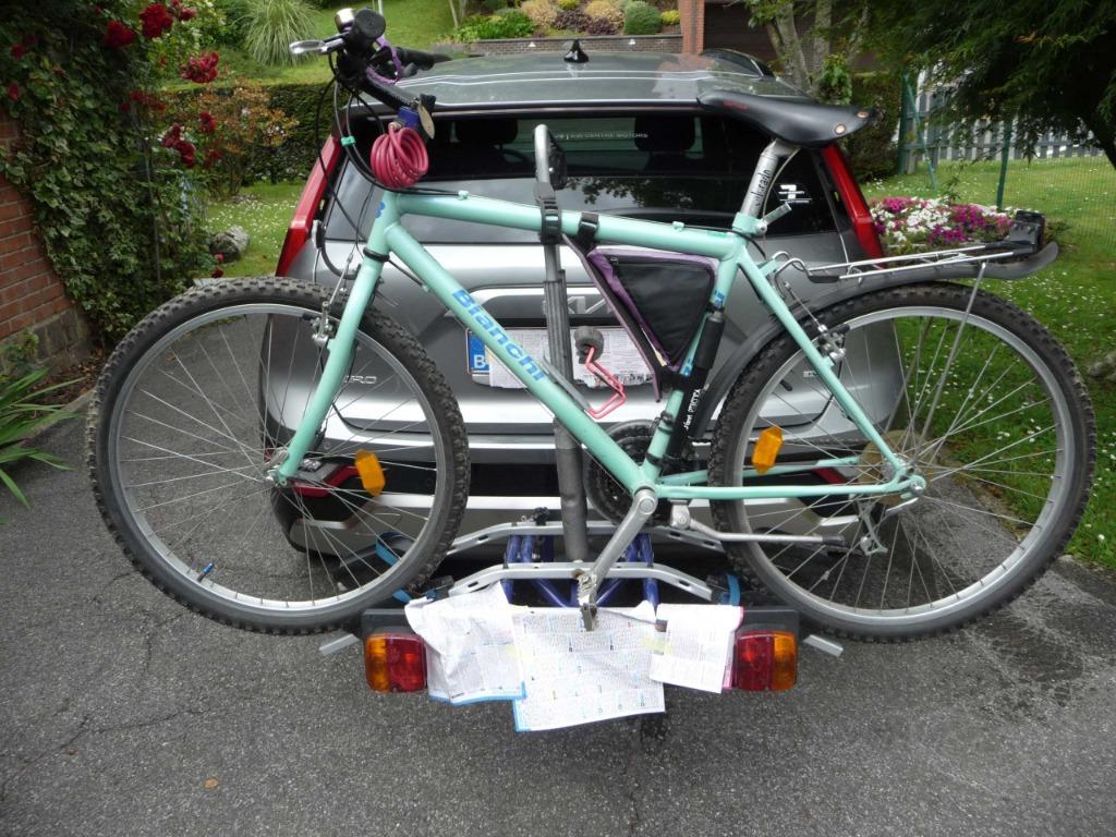 porte vélos sur attelage- capacité 2 vélos, Autos : Pièces & Accessoires, Attelages, Utilisé, Enlèvement