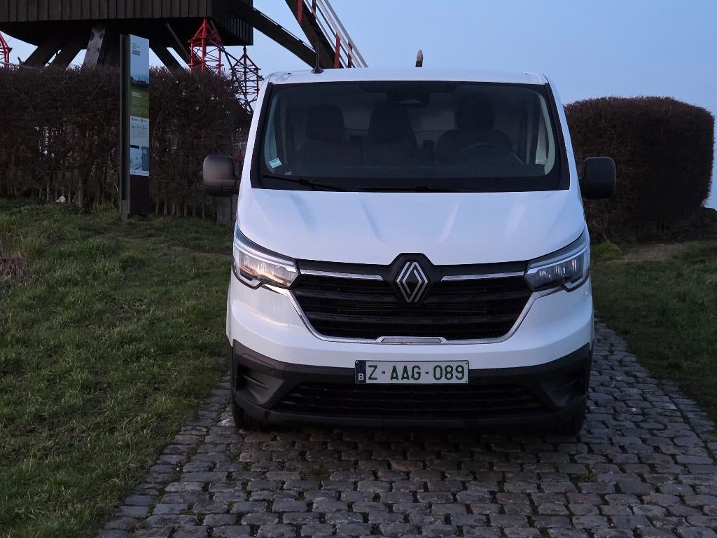 Renault trafic, Auto's, Bestelwagens en Lichte vracht, Stof, 4 cilinders, Renault, Wit