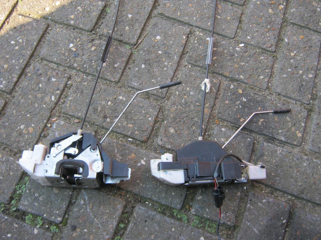 Voordeurslot VW FOX 1.4tdi 2006, Ophalen of Verzenden, Gebruikt, Volkswagen, Deur