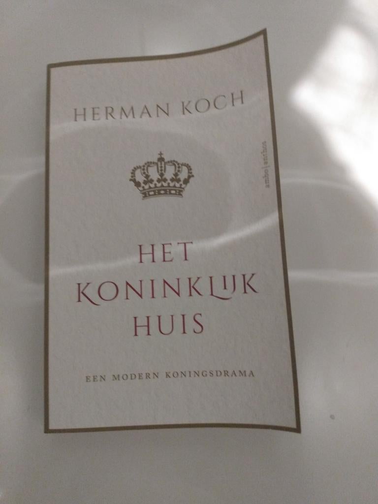 Het koninklijk huis - Herman Koch, Ophalen of Verzenden, Gelezen