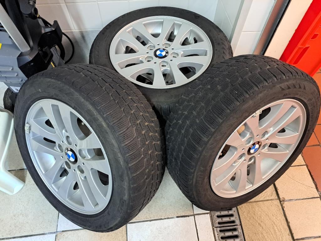 Bmw 325 winterbanden (4 x) steek 5x120, Auto-onderdelen, Banden en Velgen, Ophalen, Gebruikt, 16 inch, Banden en Velgen