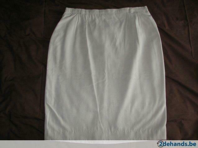 Jupe femme unie beige, M: 38, Taille 38/40 (M), Enlèvement ou Envoi, Beige, Longueur genou