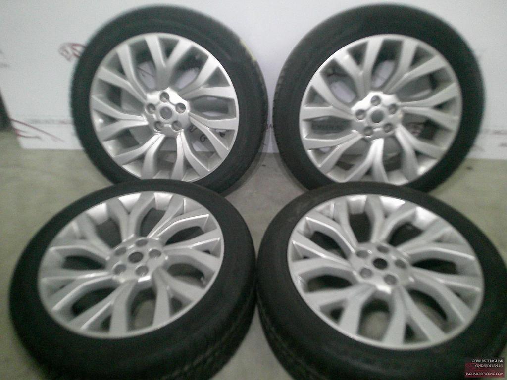 21″ velgen set 7 dubbele spaak Range Rover Vogue L405 met Pi, Auto-onderdelen, Banden en Velgen, Banden en Velgen, Winterbanden