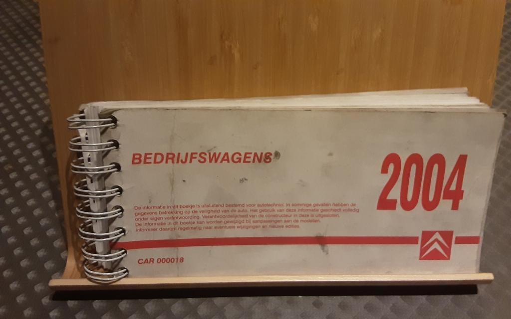 Citroën bedrijfswagens 2004 technische documentatie, Boeken, Auto's | Boeken, Ophalen of Verzenden, Citroën