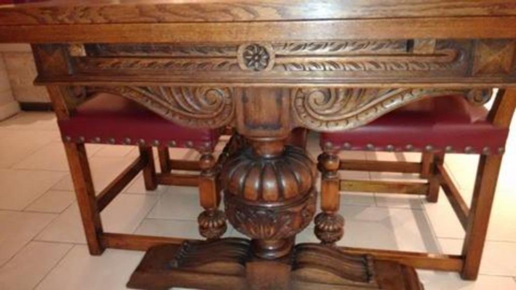 Antieke uitschuifbare (6/10 pers) eiken tafel, Enlèvement