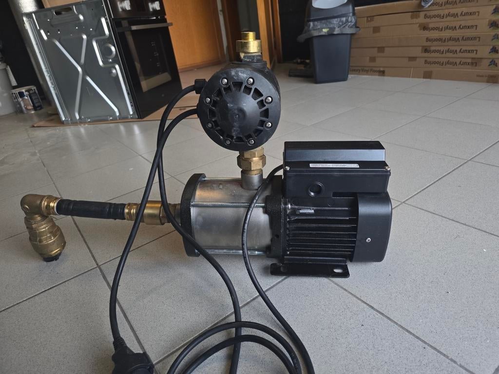 Grundfos Hydrofoorpomp CMP-SP 3-37 met PM1, Tuin en Terras, Waterpompen, Ophalen, Hydrofoorpomp