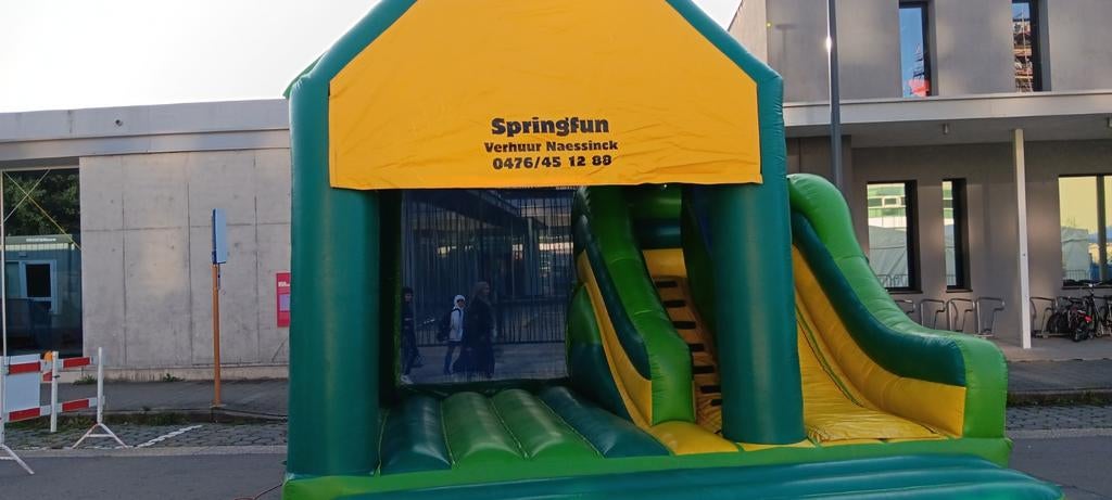 Springkasteel jungle jump glijbaan te huur, Ophalen of Verzenden