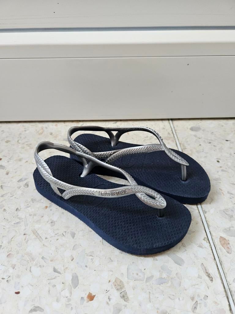Nouveau HAVAIANAS bleu foncé, taille EUR 29/30, Neuf, Garçon ou Fille, Enlèvement, Autres types