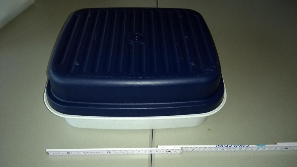 Tupperware Grote brooddoos blauw wit, Ophalen of Verzenden, Zo goed als nieuw, Blauw