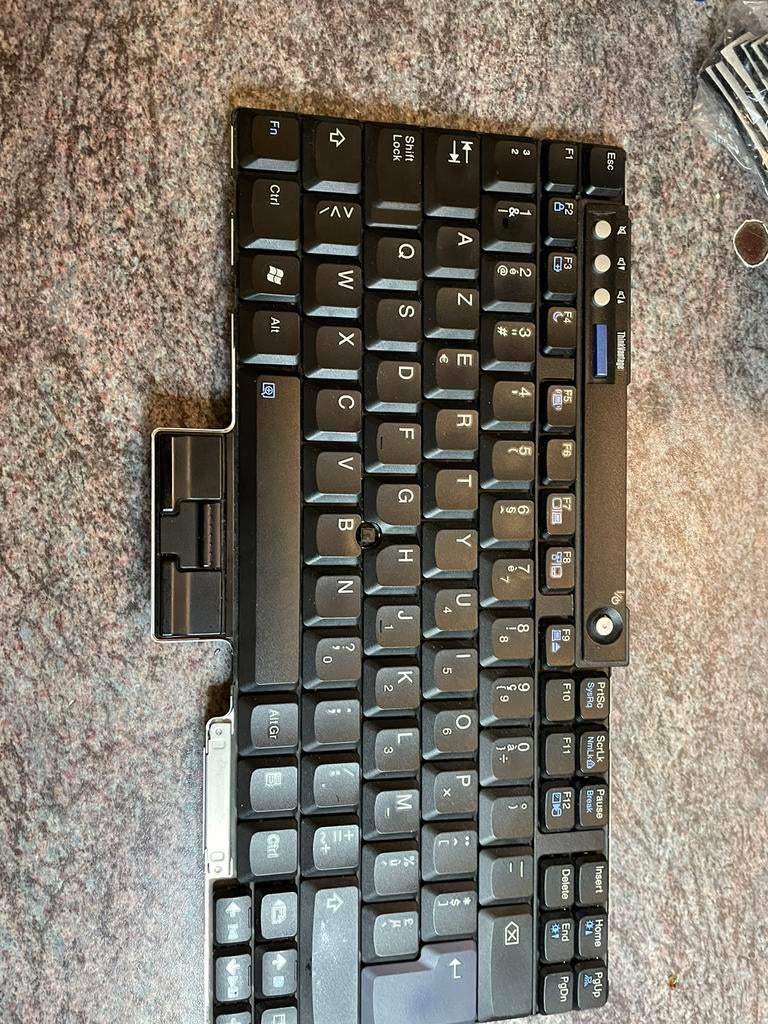 Lenovo ThinkVatange, Informatique & Logiciels, Azerty, Utilisé, Lenovo