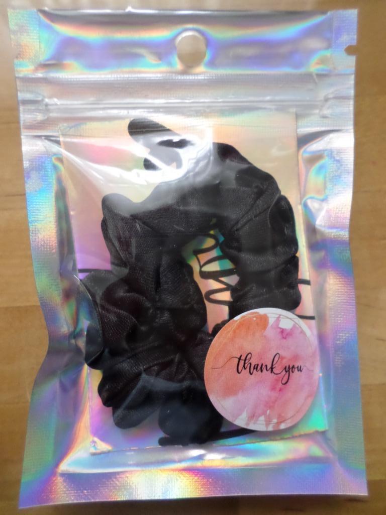Kleine scrunchie met zwart haar, Ophalen of Verzenden, Nieuw, Sans marque
