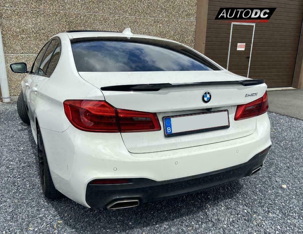 Lame de coffre look M5 noir brillant BMW Série 5 G30 (17-20), Auto diversen, Tuning en Styling, Ophalen of Verzenden