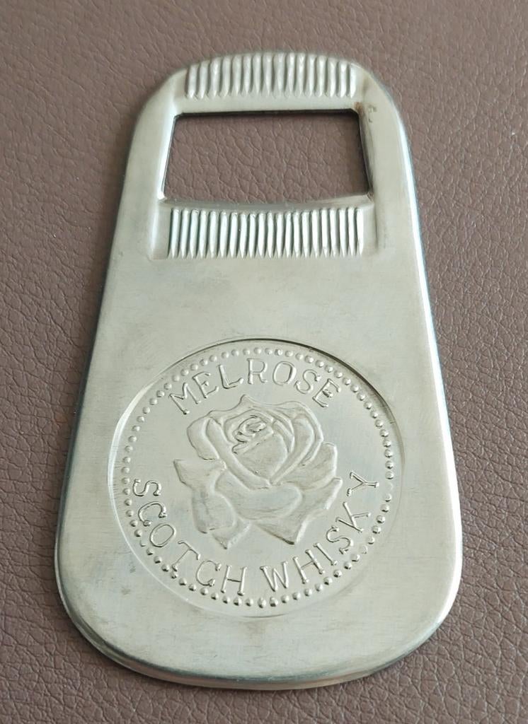 Melrose Scotch Whisky flesopener. Mooi verzamelobject, Verzamelen, Ophalen of Verzenden, Zo goed als nieuw