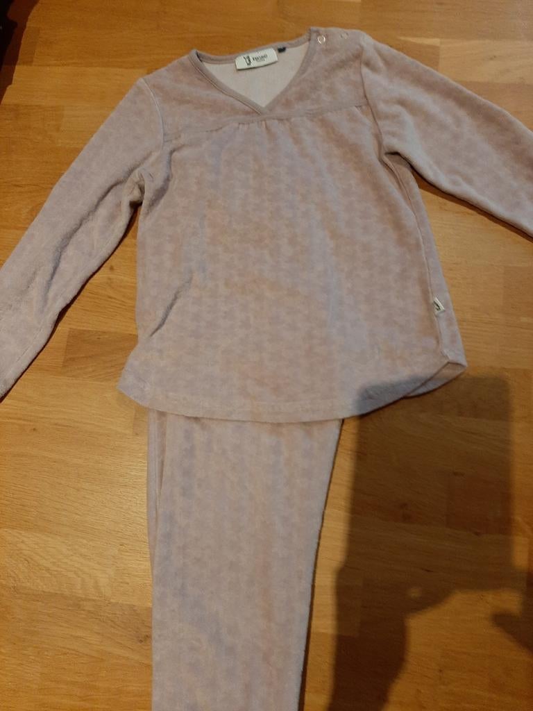 Pyjama paars merk Eskimo maat 128, Enlèvement, Comme neuf