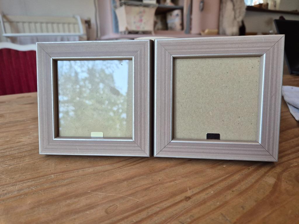 Set van 2 fotokaders zilver/goud voor foto's van 10 x 10 cm, Ophalen of Verzenden, Zo goed als nieuw