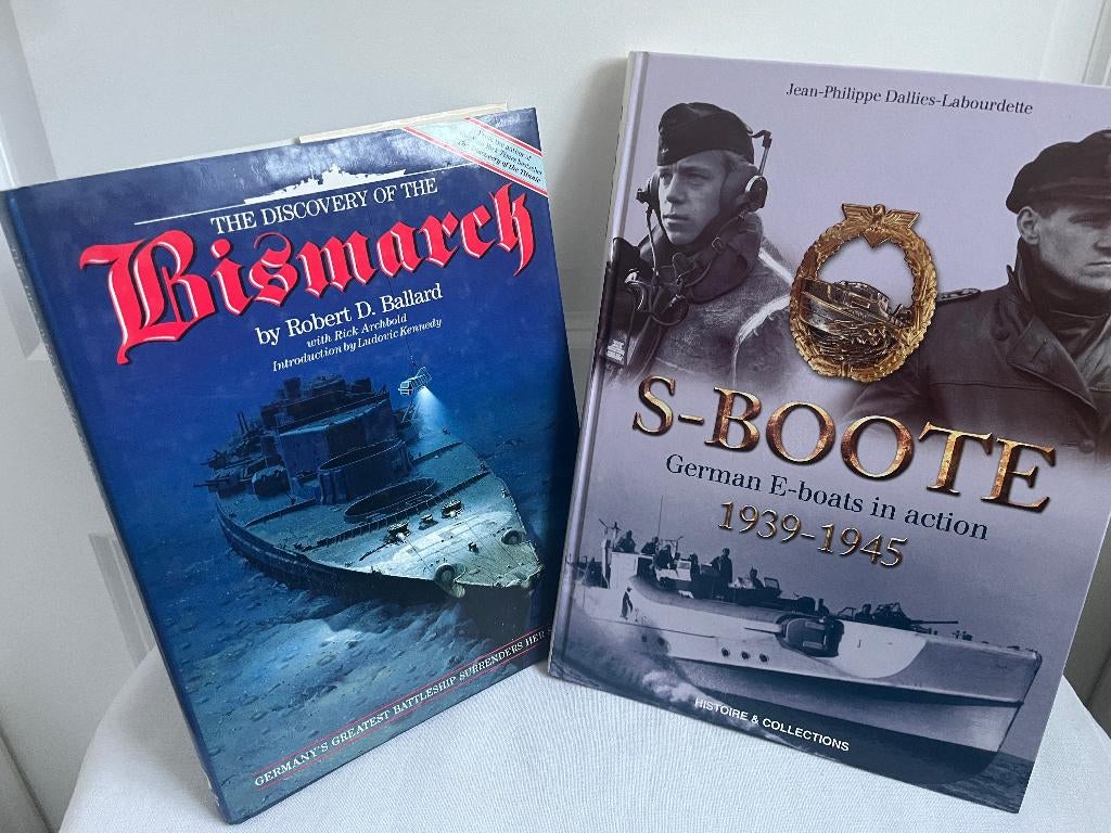 petit lot KM WW2, Collections, Objets militaires | Seconde Guerre mondiale, Enlèvement ou Envoi, Marine, Livre ou Revue