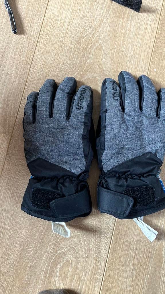 Skihandschoenen voor kids, Ophalen