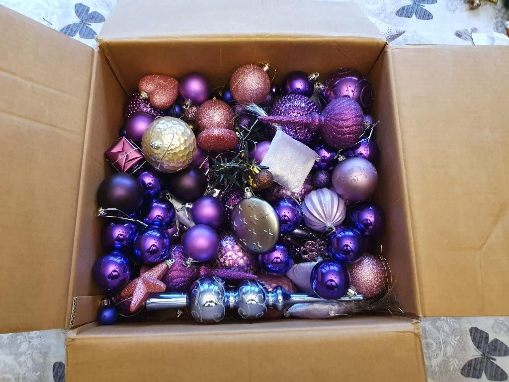 Set van 161 paarse kerstballen, Diversen, Ophalen of Verzenden, Zo goed als nieuw