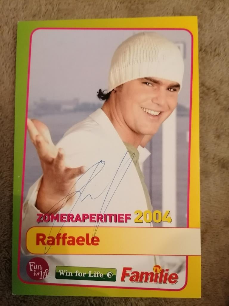 Fotokaart met handtekening Raffaele, Verzamelen, Foto's en Prenten, Verzenden