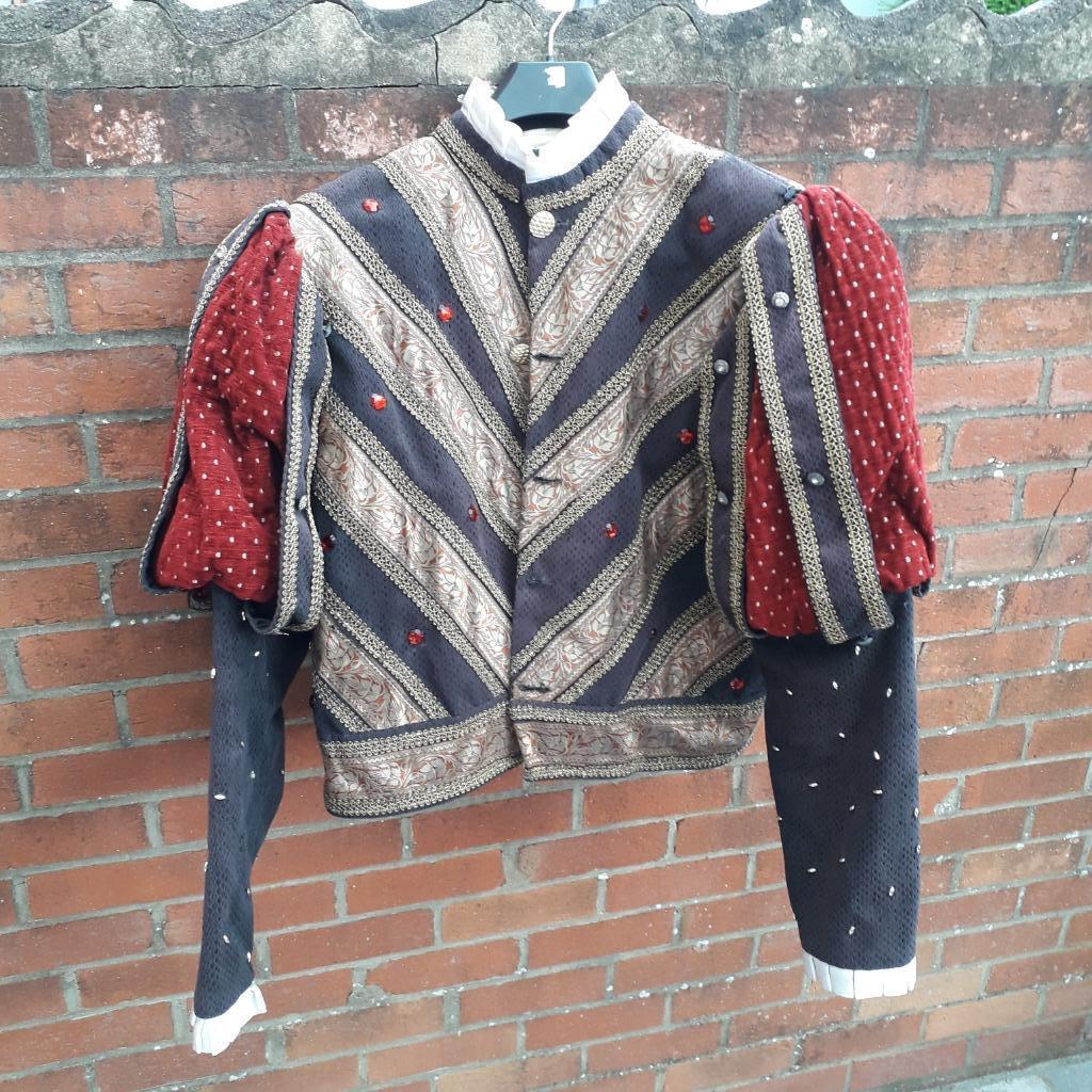 16e eeuwse renaissancekostuums, Kleding | Heren, Carnavalskleding en Feestkleding, Zo goed als nieuw, Kleding, Maat 48/50 (M)