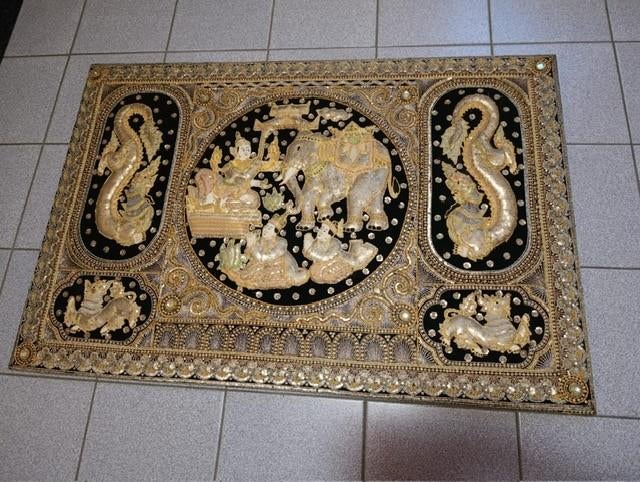 muurtapijt uit Thailand 3, Ophalen, Zo goed als nieuw