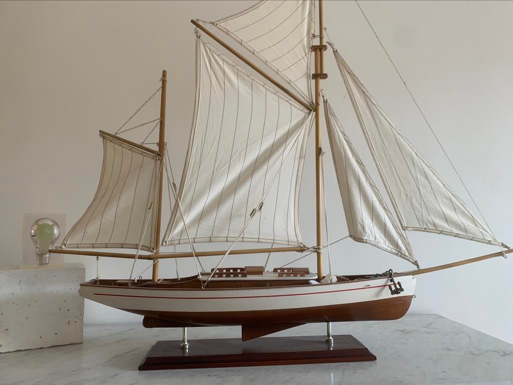 Schitterende zeilboot, grootschalige modelboot, Ophalen, 1:32 tot 1:50